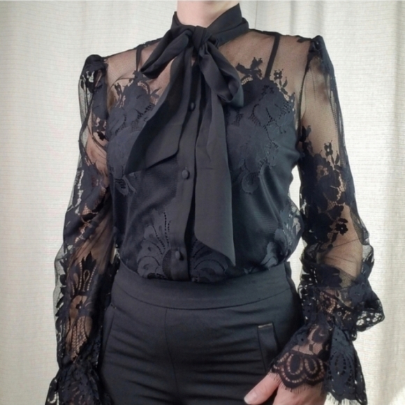 Tops - Black Lace Long Sleeve Top with Camisole Size Medium